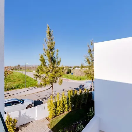 M30 - Luxury Front Golf With Private Pool *