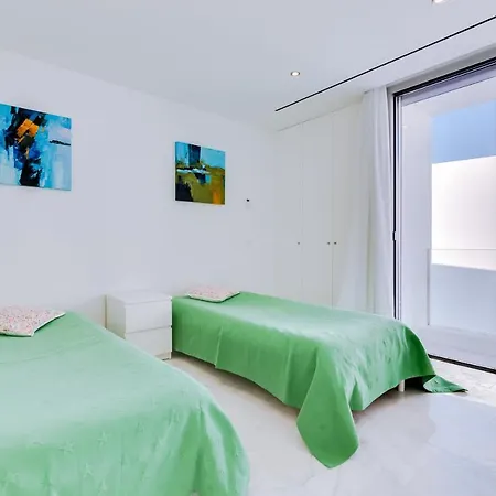 M30 - Luxury Front Golf With Private Pool Villa Vilamoura