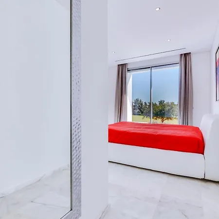 M30 - Luxury Front Golf With Private Pool Villa Vilamoura